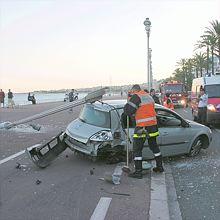NICE Promenade des Anglais Spectaculaire accident