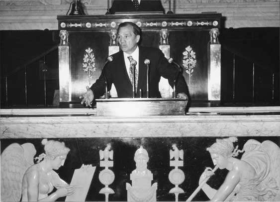 Charles Ehrmann au Perchoir de l'Assemblée Nationale