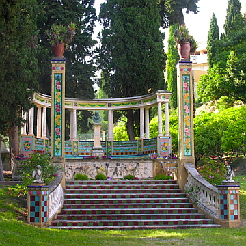 fontana-rosa