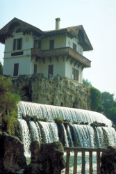 cascade.jpg