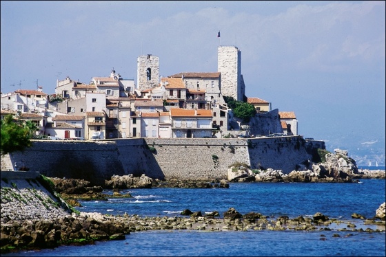 Antibes du haut de ses remparts Antibes Juan-les-Pins