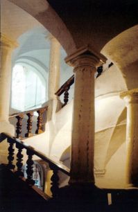 nice-escalier-palais-maurice-de-savoie