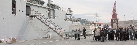 Visiter le BOUGAINVILLE dans le port de NICE bougainville-nice