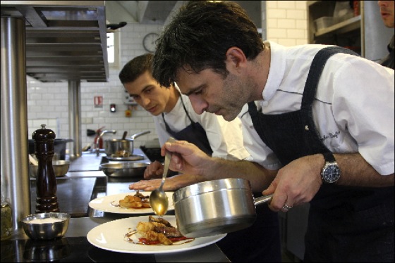 À Vence, près de Nice, Christophe Dufau, Chef du restaurant Les Bacchanales, ouvre un Atelier de cuisine. christophe-dufau