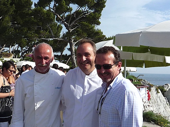 Serge Philippin, chef du restaurant de Bacon à Antibes, Arnaud Poëtte, chef des cuisines de l’Hôtel du Cap Eden Roc, Stéphane Raimbault, chef-propriétaire du restaurant L’Oasis à La Napoule gantie2009-chefs