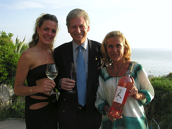 Lorraine Menard du restaurant L’Aphrodite à Nice, Michel Escoffier Président de la Fondation Auguste Escoffier et Valérie Riboud de Château Roubine à Lorgues gantie2009-chefs