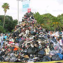 PYRAMIDE DE NICE sur la Promenade des Anglais 