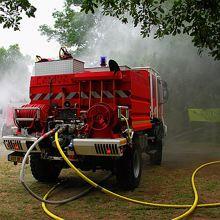 L’ouest de MANDELIEU en feu près de Cannes et Nice