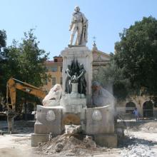 NICE DEBUT DES TRAVAUX DE DEPLACEMENT DE LA STATUE DE GARIBALDI 