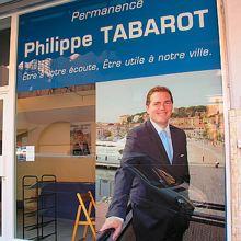 CANNES PHILIPPE TABAROT inaugure sa permanence Place du Marché Forville