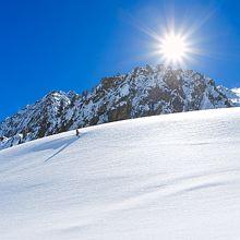 ISOLA 2000 près de NICE Routes fermées trop de neige