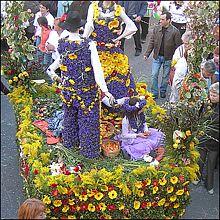 TOURRETTES SUR LOUP FETE DES VIOLETTES près de NICE