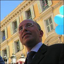 CIOTTI n'aime pas le pamphlet anti SARKOZY de François LÉOTARD CIOTTI n'aime pas le pamphlet anti SARKOZY de François LÉOTARD