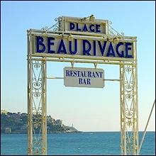 Au BEAU RIVAGE HOTEL à NICE  DÉJEUNER sur la PLAGE