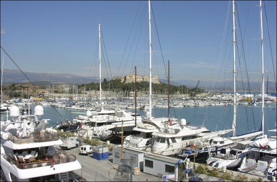 Le Fort carré et le port Vauban à Antibes vauban-antibes