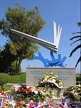 La stèle du souvenir en mémoire de l'accident de la caravelle Ajaccio-Nice stele-caravelle