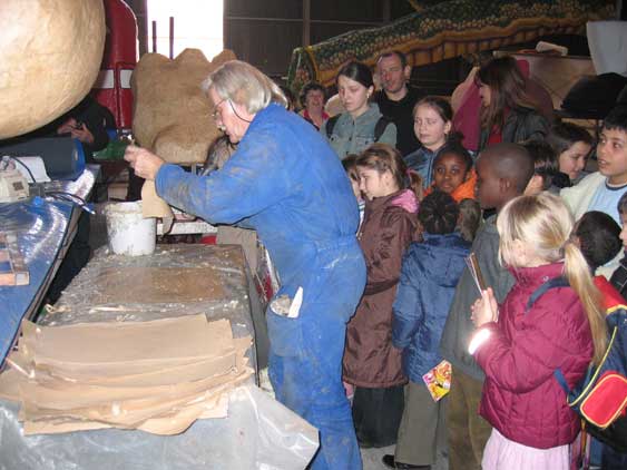 Visite de l'atelier des Carnavaliers niçois Visite atelier