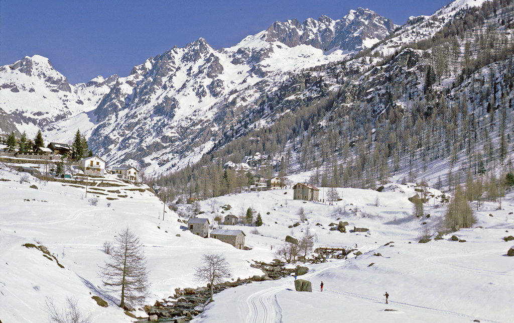 Gordolasque-sous-la-neige-13