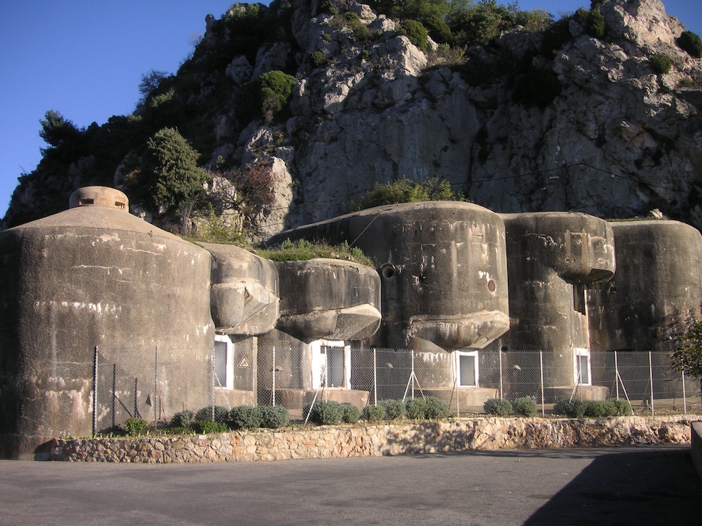 Sainte-Agnes Forts 1
