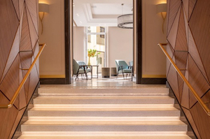 S22 06 hotel appolinaire