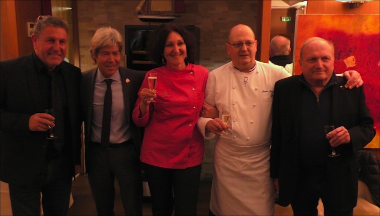 Mikuy, l’entremetteuse culinaire, lance son Ebook depuis le restaurant Rolancy’s à Nice