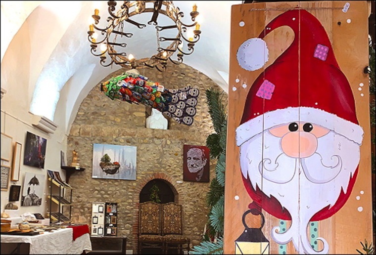 Le Noël des Artistes du Haut-de-Cagnes, des Cadeaux Uniques au pied du Château Grimaldi !