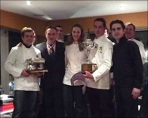 50e Grand Prix International Auguste Escoffier::Pascal Garrigues (1er), Jean-Claude Brugel (MOF), Andrée Rosier (MOF), présidente du jury, Jérôme Blanchet (2e), Jean-Denis Rieubland (MOF) escoffier-lg
