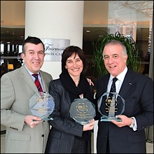 Monaco M&IT Awards::de gauche à droite : Stéphane Roberge (Managing Director du Monaco Convention Bureau à Londres), Sylvie Biancheri (Directeur Général du Grimaldi Forum Monaco) et Xavier F. Rugeroni (Vice-Président Régional et Directeur Général du Fairmont Monte Carlo). fairmont-mit