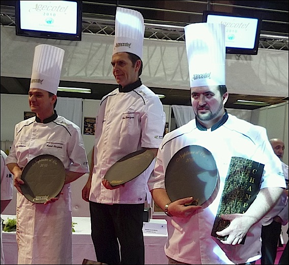 Concours Le Neptune d'Or 2010 : le Podium::(de g. à dr.) Franck Cicognola (2e), Pascal Garrigues (1er), Thor Perdreau (3e) neptune-dor-lg4