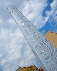 Sculpture de Bernar Venet à Nice::Neuf lignes obliques pour 150ème anniversaire de l’annexion de Nice par la France nice-venet