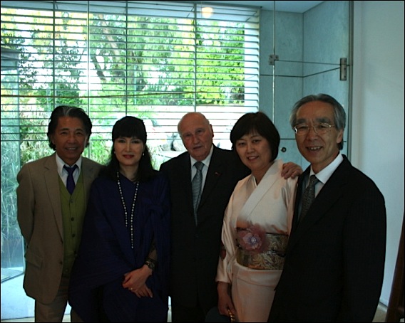 NICE Musée des Arts Asiatiques Exposition Rimpa Art Yoko Grandsagne ::Kenzo Takada, Yoko Grandsagne, docteur Alain Frère, Daini Tsukahara et son épouse. rimpa-art-lg2