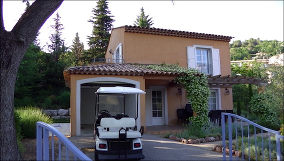 Callian Var Vacances Bleues Inauguration de la Résidence hôtelière 4 étoiles Château de Camiole::une villa. chateau-camiole-lg5