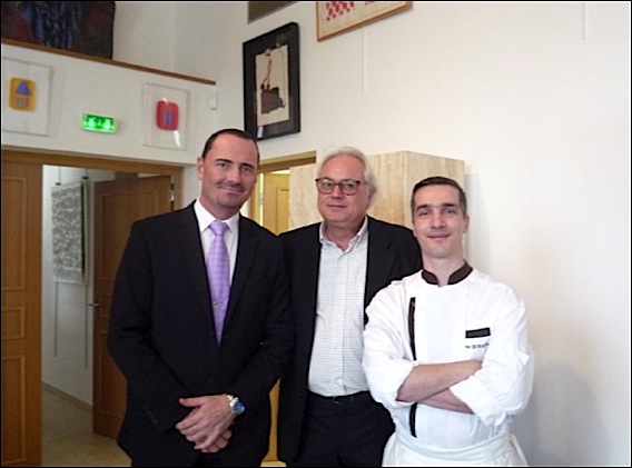 Nice Bellet Le Delas Côte d’Azur invite les chefs au Domaine de Toasc::Sylvain Micholet, directeur de restauration de l'hôtel Columbus Monaco, Stéphane Édicoffer, Domaine d'Argens, Xavier Burelle. delas-toasc-lg5