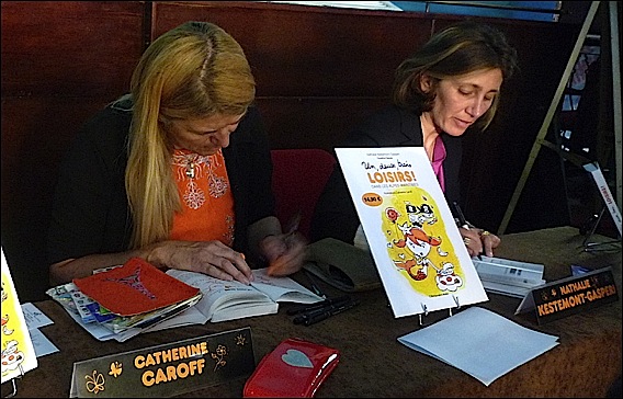 Nice présentation du guide Un, deux, trois loisirs à la Rotonde du Negresco::les auteurs en dédicace. guide-loisirs-lg1