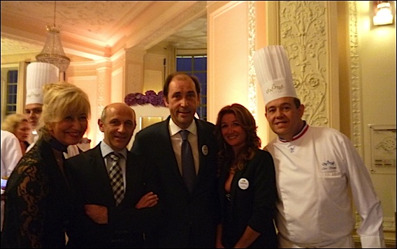 Inauguration de la Rotonde Lenôtre à Beaulieu sur Mer::de g. à dr. : Lilas Spak, attachée de presse, Philippe Joannès, directeur Côte d'Azur, Patrick Scicard, directeur directoire Lenôtre, Cynthia Chamboissier, chefs de projet Les Salons de La Rotonde Lenôtre Beaulieu, Éric Finon, Meilleur Ouvrier de France 2011 rotonde-lenotre-inauguration-lg1