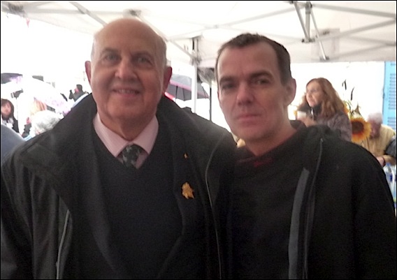 Fête de la truffe 2012 à Villeneuve Loubet village::Jean Pierre Rous, président du convivium Slow Food Monaco Riviera Côte d'Azur et David Faure, chef propriétaire du restaurant Aphrodite à Nice. truffe-villeneuve-lg