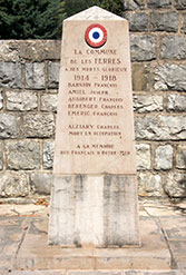 Monument aux Morts de Les Ferres