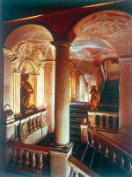 nice-escalier-palais-lascaris